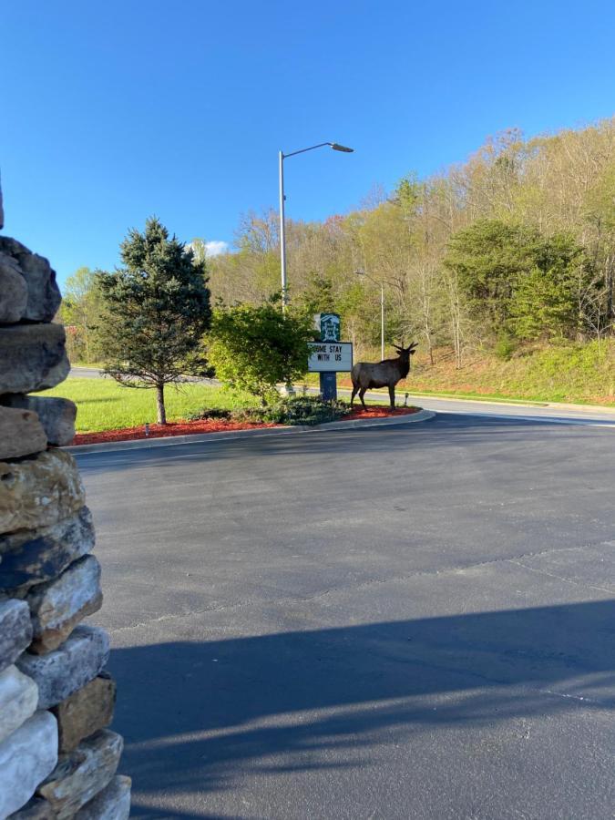 Smoky Mountain Inn & Suites Cherokee Dış mekan fotoğraf
